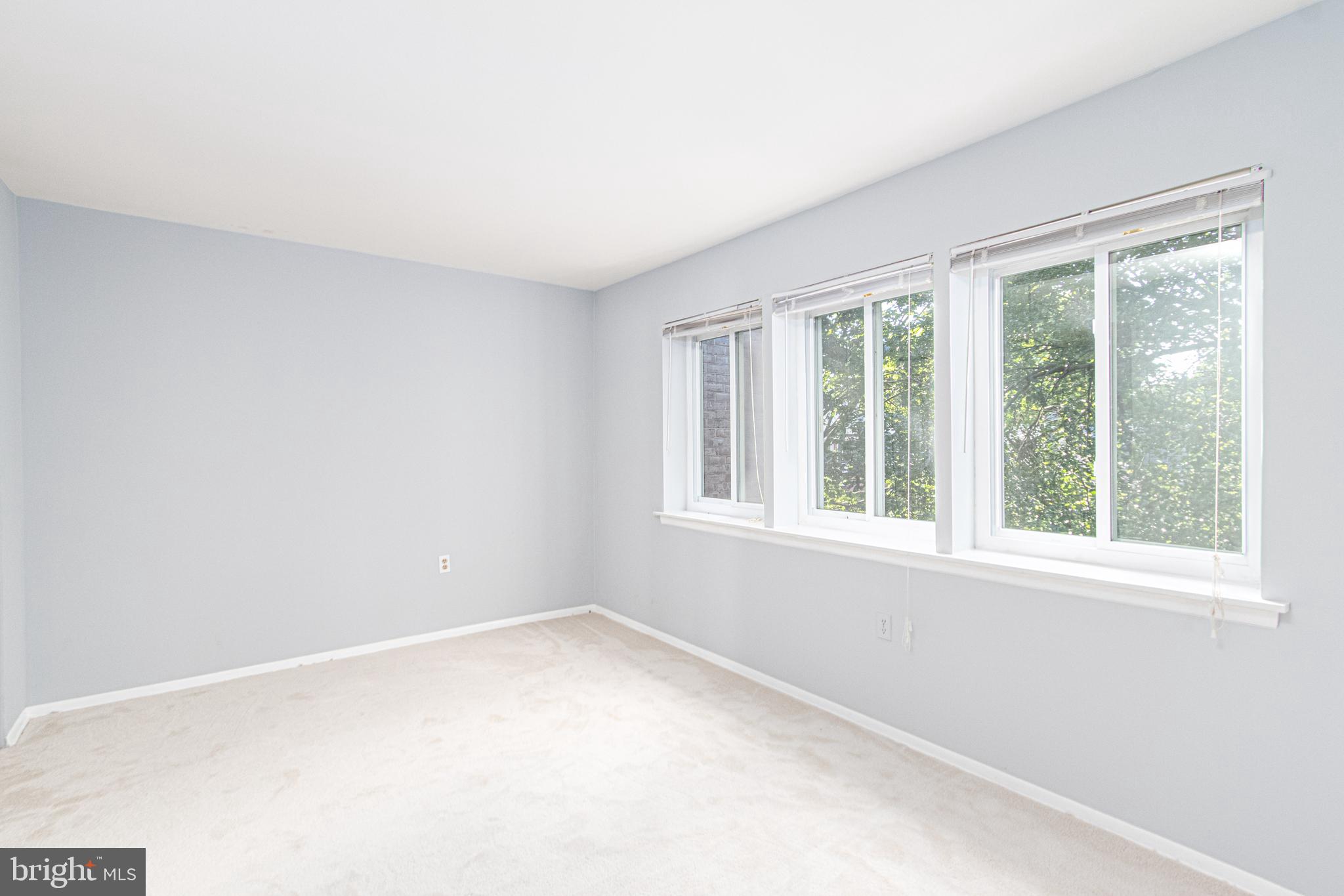 1963 Greenberry Road Baltimore, MD 21209 - Photo 32 of 47 Gallery Image 32