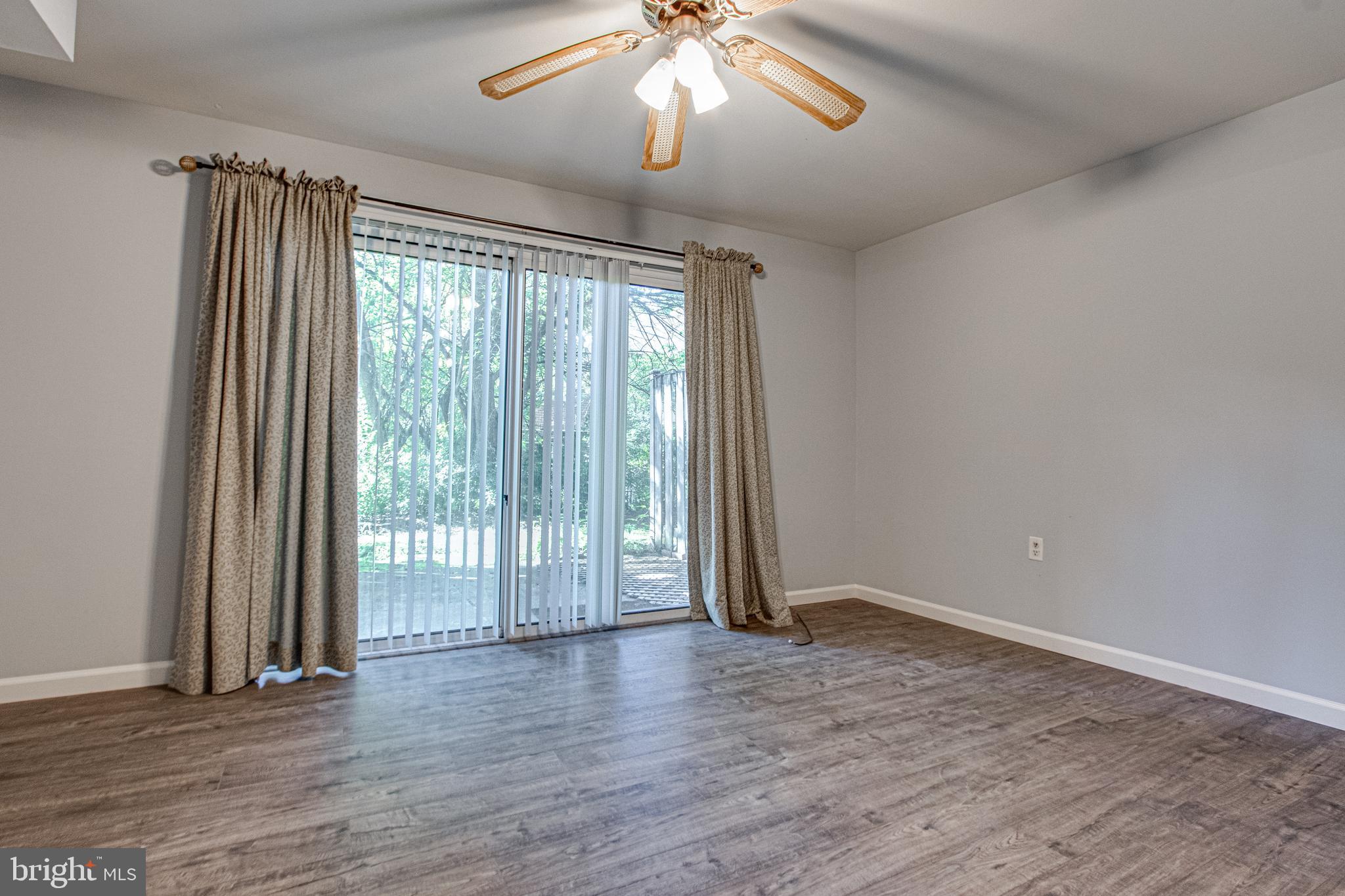 1963 Greenberry Road Baltimore, MD 21209 - Photo 41 of 47 Gallery Image 41