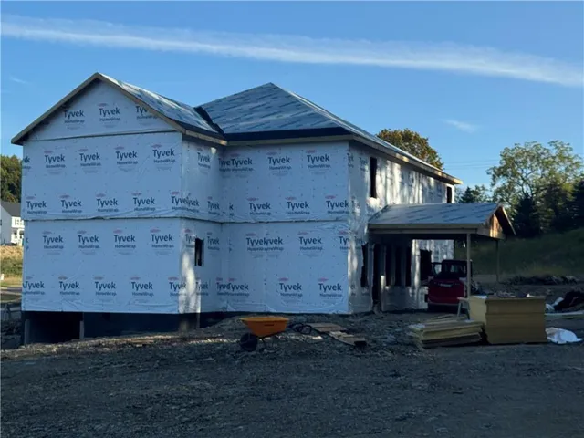 $880,000 | 404 Haymaker Court, Canonsburg, PA 15317