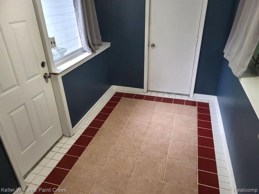 3505 West Auburn Road Rochester Hills, MI 48309 - Photo 13 of 27