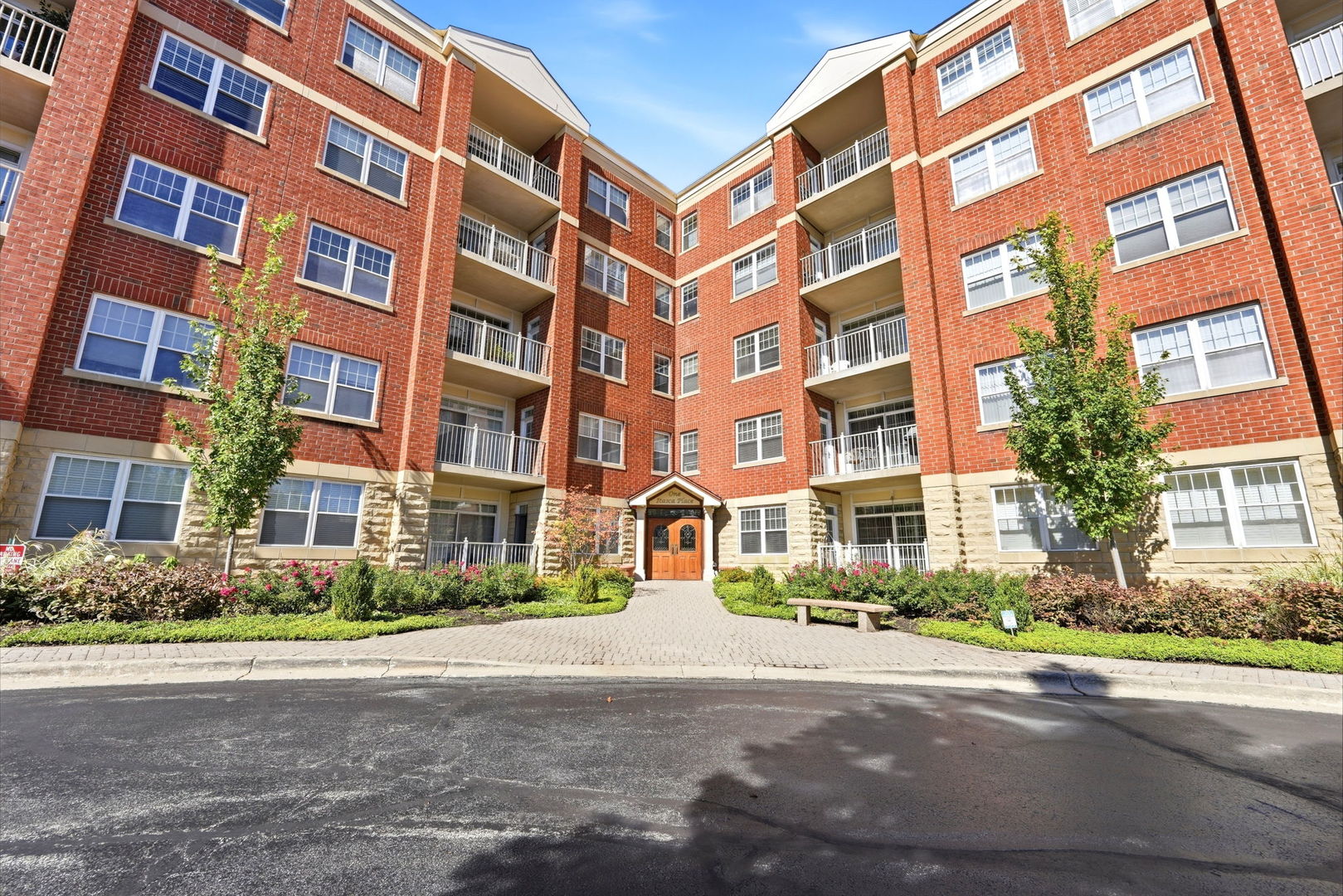 1 Itasca Road, Unit 214 Addison, IL 60101 - Photo 2 of 43 Gallery Image 2