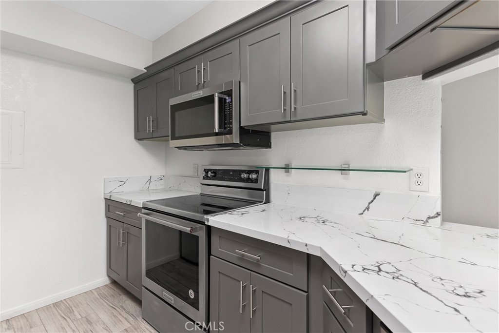 10655 Lemon Avenue, Unit 3609 Rancho Cucamonga, CA 91737 - Photo 10 of 33 Kitchen