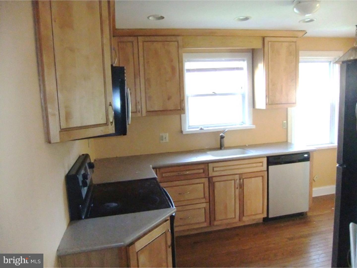 1384 Harrington Road Havertown, PA 19083 - Photo 4 of 8
