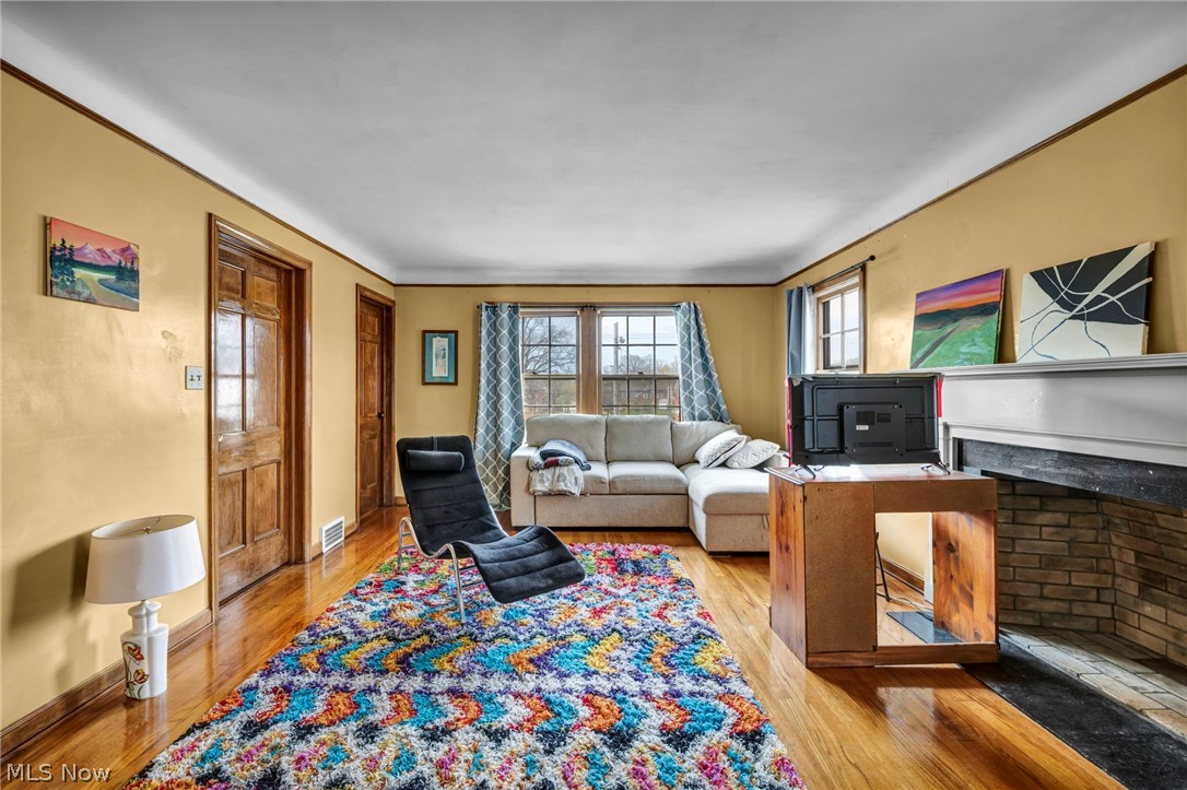 13570 Cedar Road Cleveland, OH 44118 - Photo 15 of 50