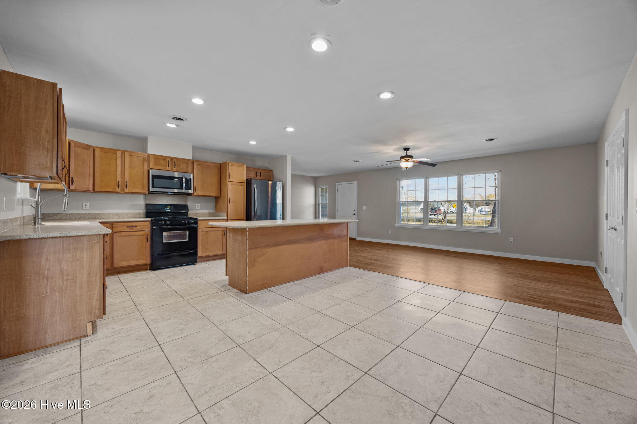 278 Bear Creek Road Hubert, NC 28539 - Photo 11 of 29 18-web-or-mls-278 Bear Creek Rd. 36