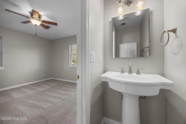 $275,500 | 278 Bear Creek Road, Hubert, NC 28539