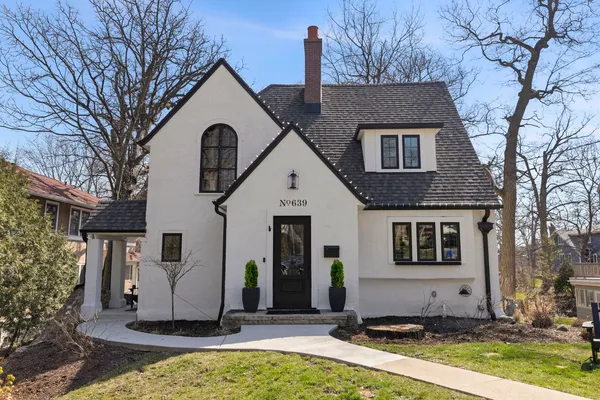 $2,250,000 | 639 North Park Boulevard, Glen Ellyn, IL 60137