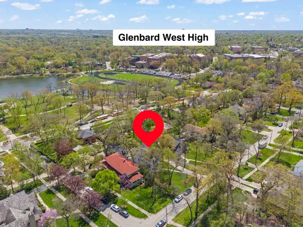 $2,250,000 | 639 North Park Boulevard, Glen Ellyn, IL 60137
