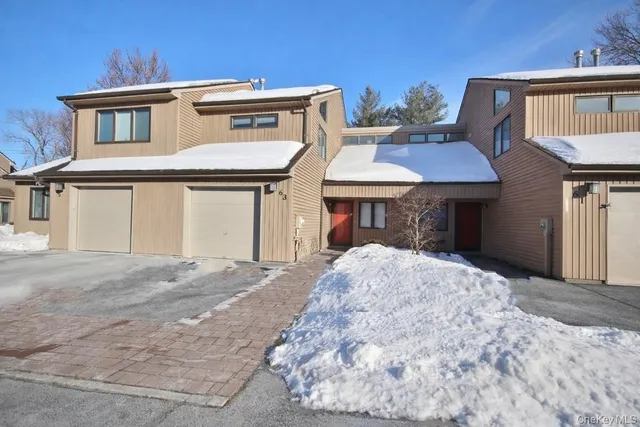 $3,300 | 63 Contempra Circle, Tappan, NY 10983