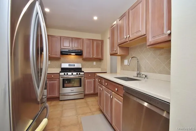 $3,300 | 63 Contempra Circle, Tappan, NY 10983