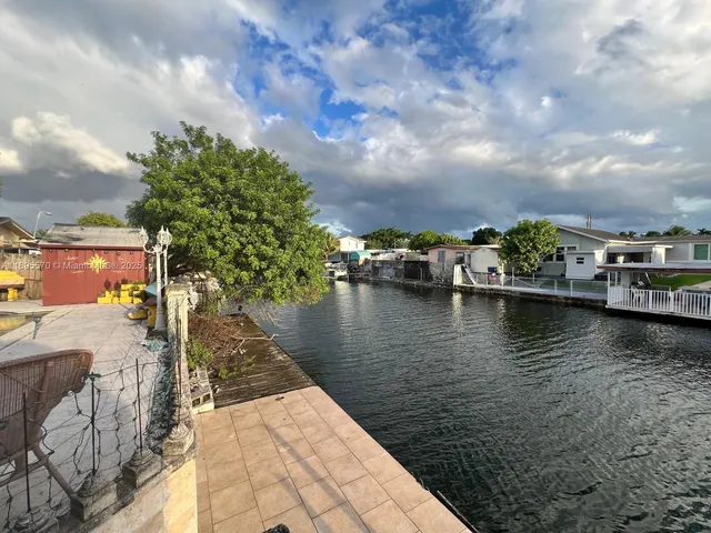 $660,000 | 11000 Southwest 43rd Lane, Miami, FL 33165