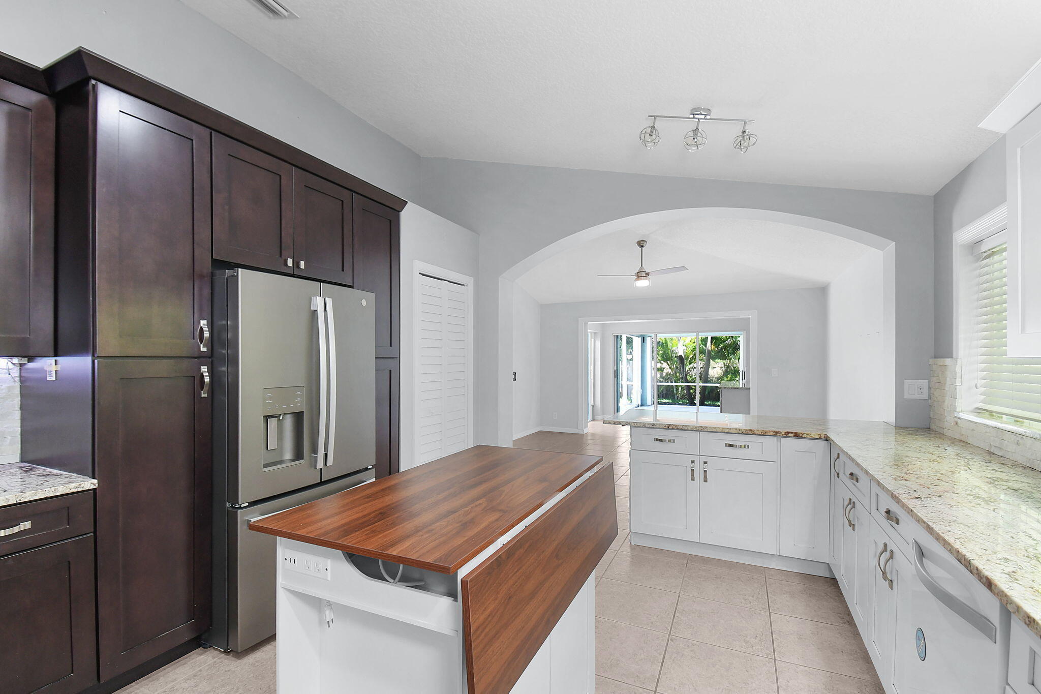1959 Northwest Marsh Rabbit Lane Jensen Beach, FL 34957 - Photo 10 of 46 Stainless Steel Appliances