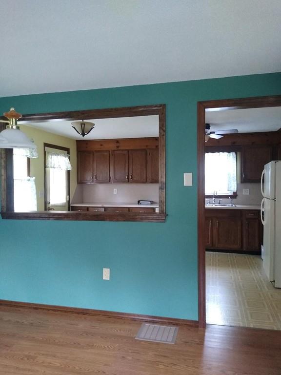 111 Beacon Hill Road West Springfield, MA 01089 - Photo 8 of 22 Gallery Image 8