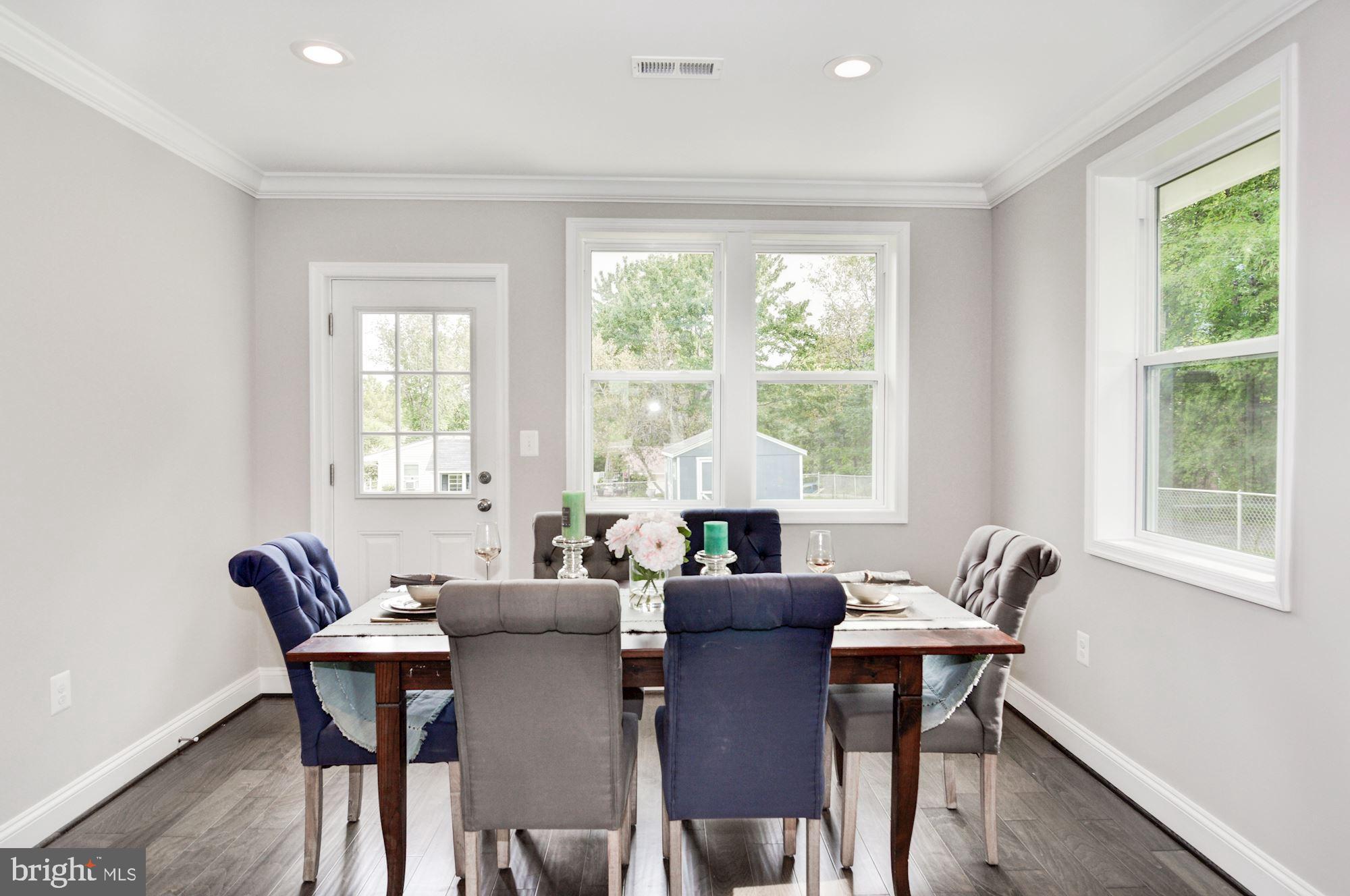 10674 Scaggsville Road Laurel, MD 20723 - Photo 10 of 21 Dining room