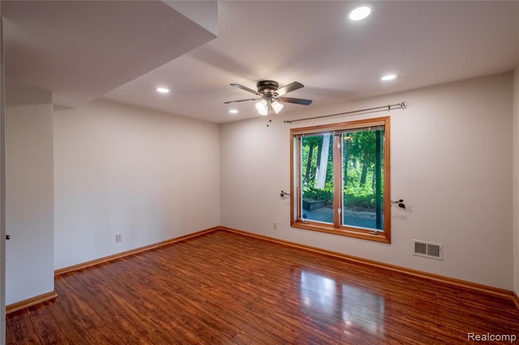 6399 North McKinley Road Flushing, MI 48433 - Photo 27 of 68