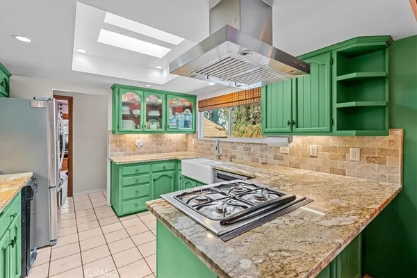$634,900 | 1902 Virginia Street, Wrightwood, CA 92397