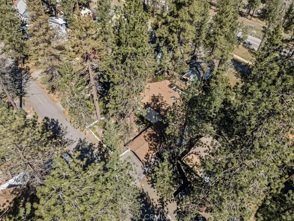$634,900 | 1902 Virginia Street, Wrightwood, CA 92397