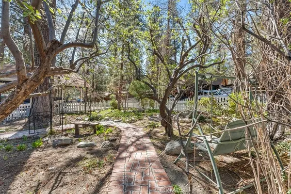 $634,900 | 1902 Virginia Street, Wrightwood, CA 92397
