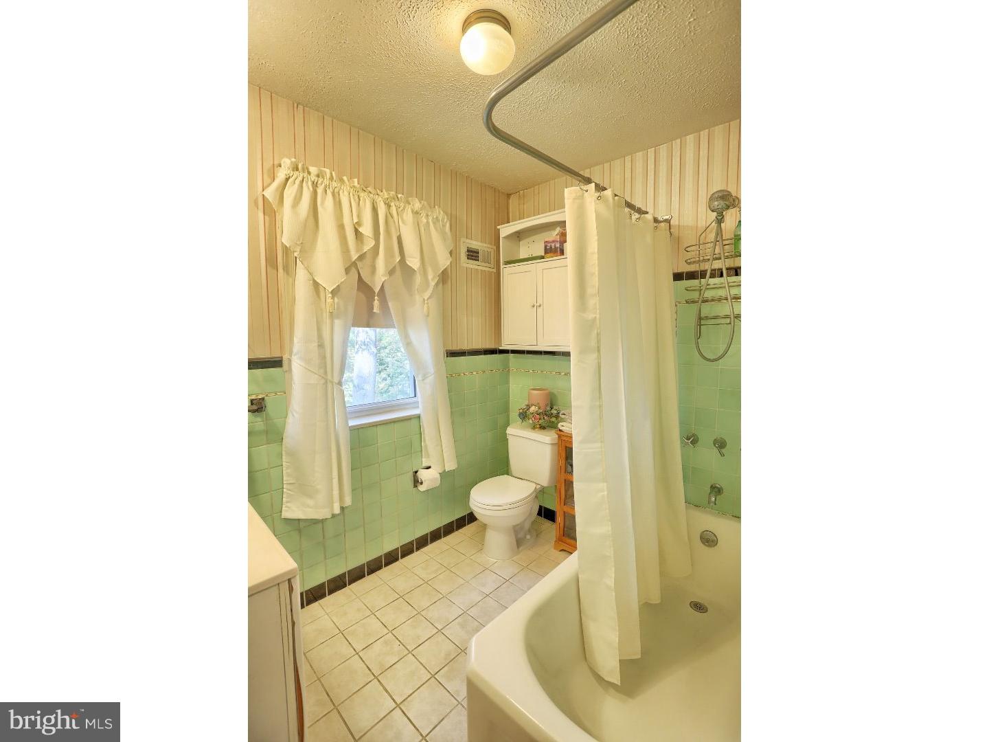 1608 Alsace Road Reading, PA 19604 - Photo 17 of 24 Gallery Image 17