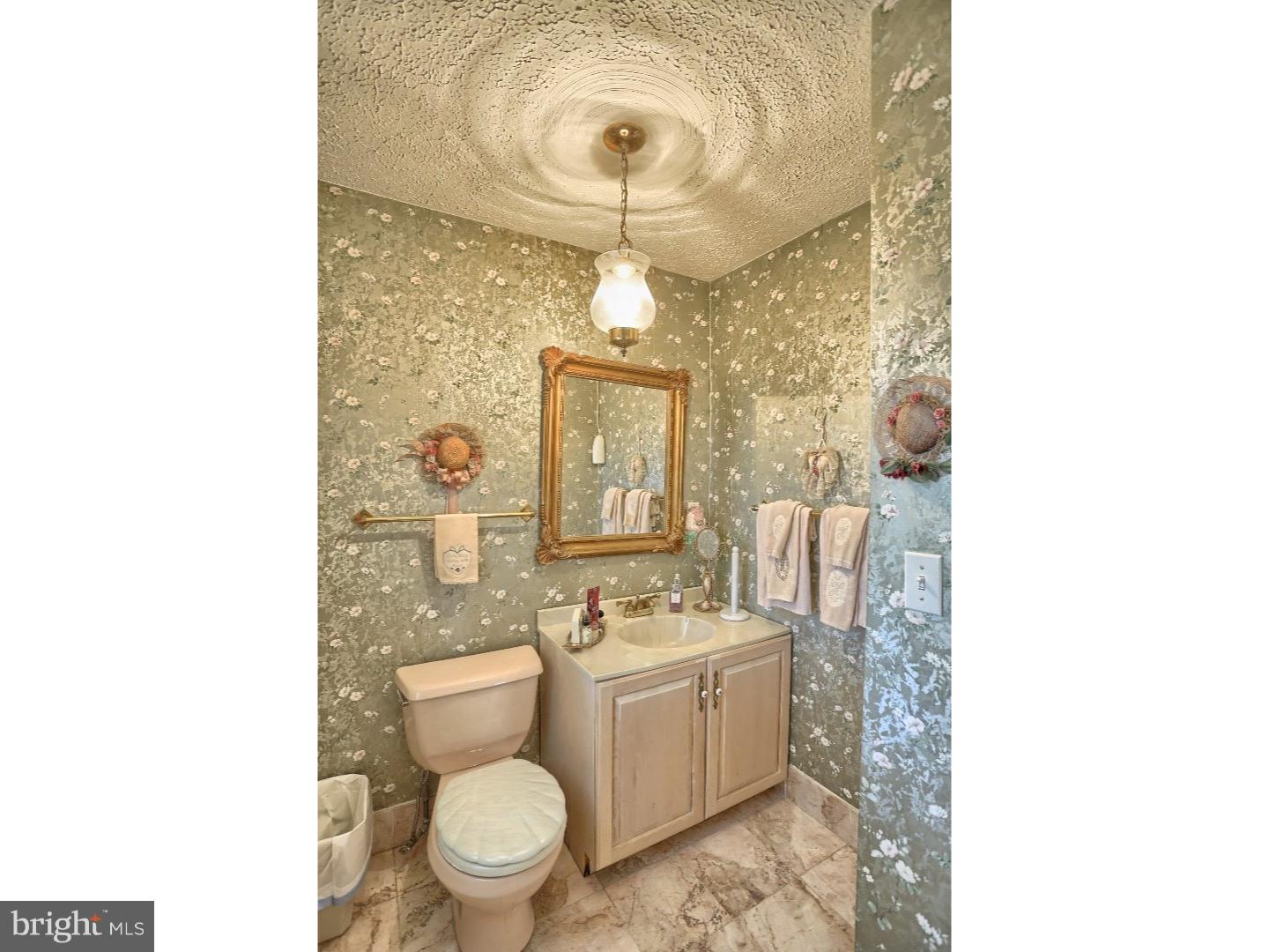1608 Alsace Road Reading, PA 19604 - Photo 9 of 24 Gallery Image 9