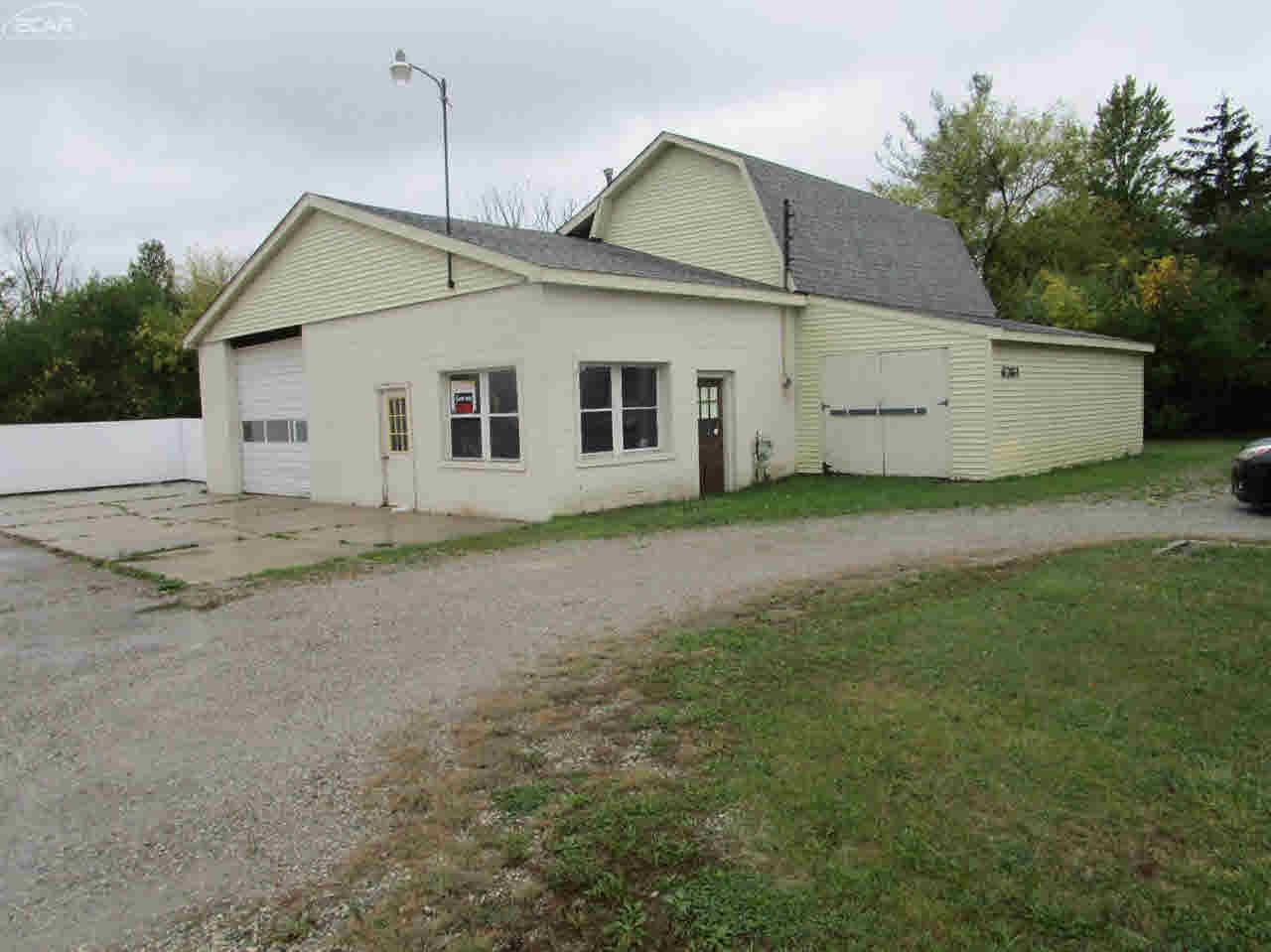 6361 Corunna Road Flint, MI 48532 - Photo 2 of 5