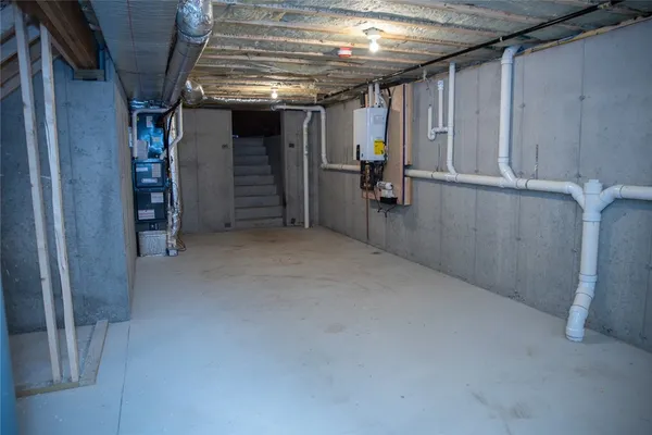 $630,000 | 49 Recess Lane, Warwick, RI 02889