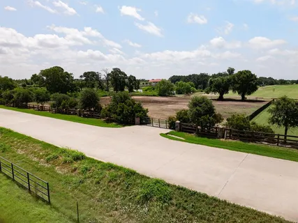 $475,000 | 311 Martingale Trail, Oak Point, TX 75068