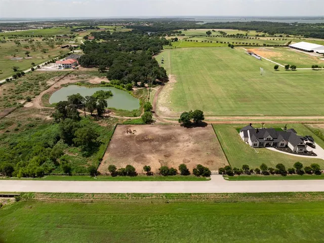 $475,000 | 311 Martingale Trail, Oak Point, TX 75068
