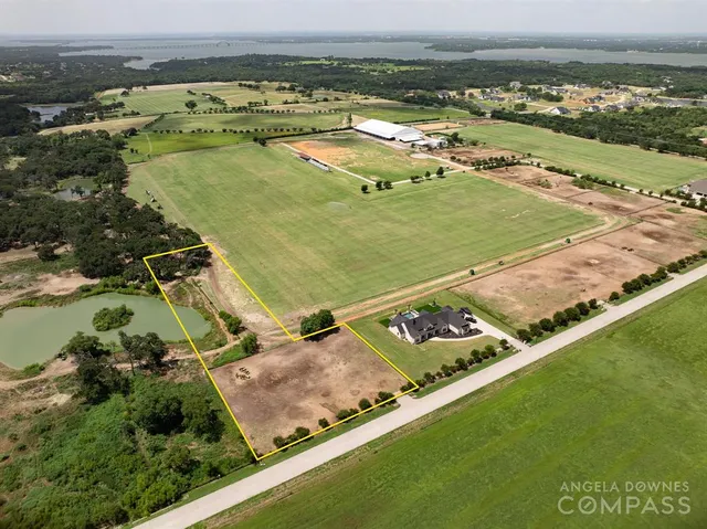$475,000 | 311 Martingale Trail, Oak Point, TX 75068