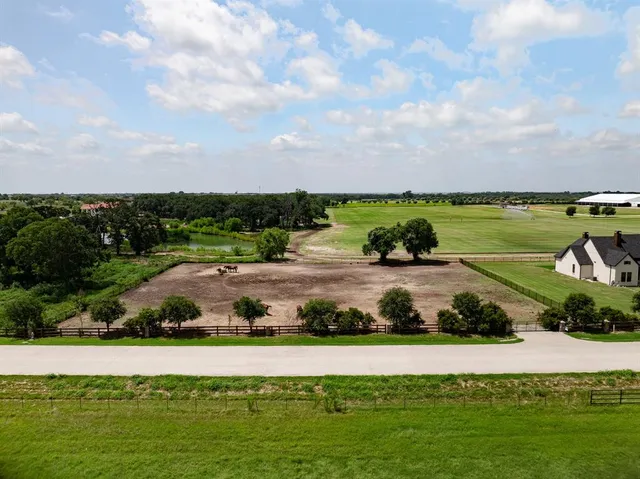 $475,000 | 311 Martingale Trail, Oak Point, TX 75068