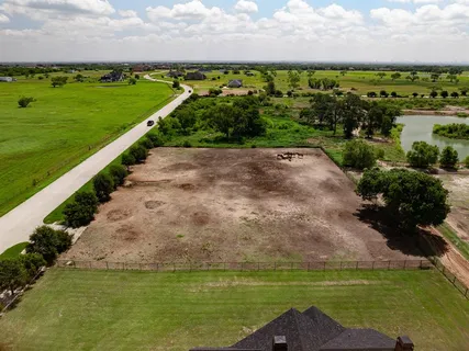 $475,000 | 311 Martingale Trail, Oak Point, TX 75068