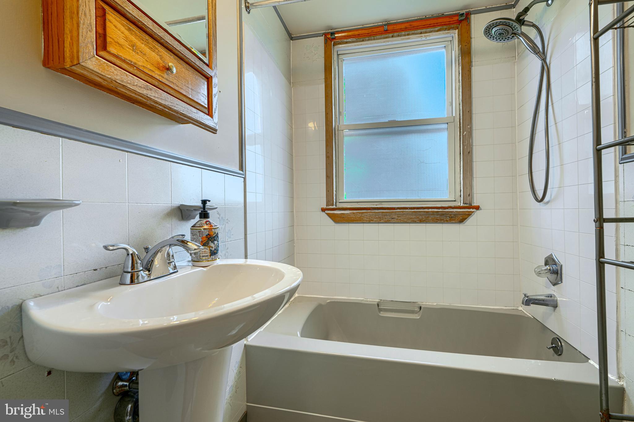 400 Celeste Avenue Baltimore, MD 21221 - Photo 23 of 37