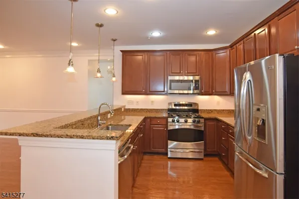 $539,900 | 369 Victoria Drive, Unit 369, Bridgewater, NJ 08807