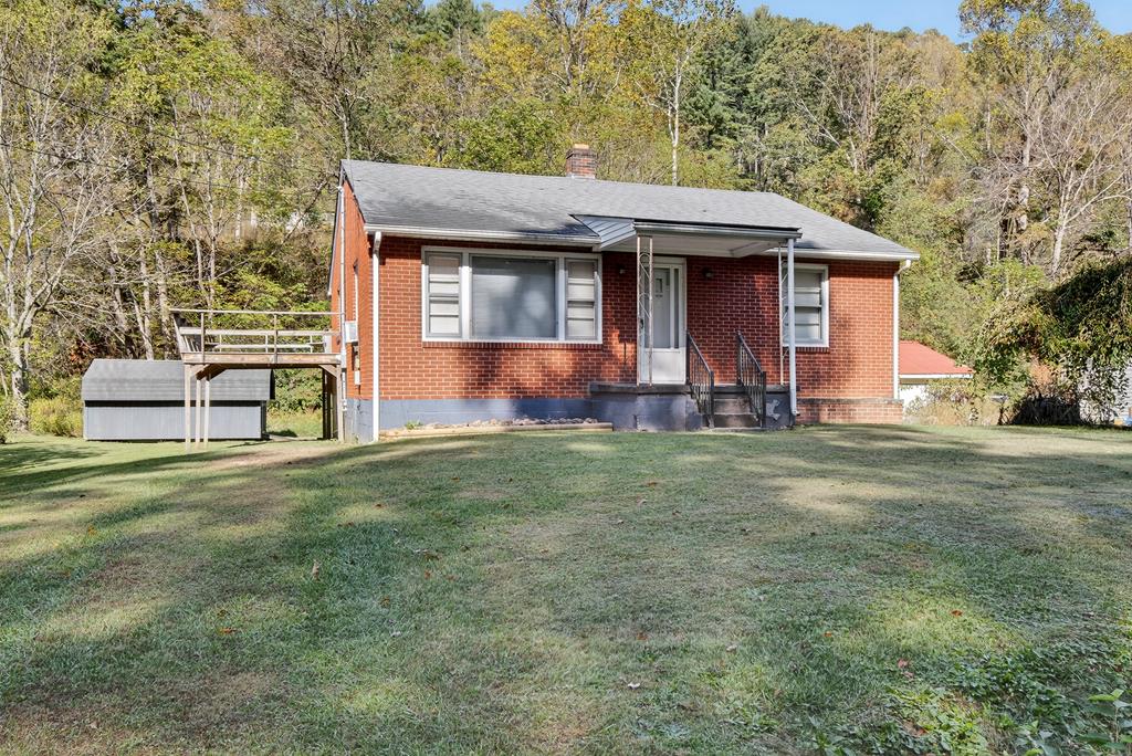 239 Currin Valley Road Marion, VA 24354 - Photo 1 of 23 Gallery Image 1