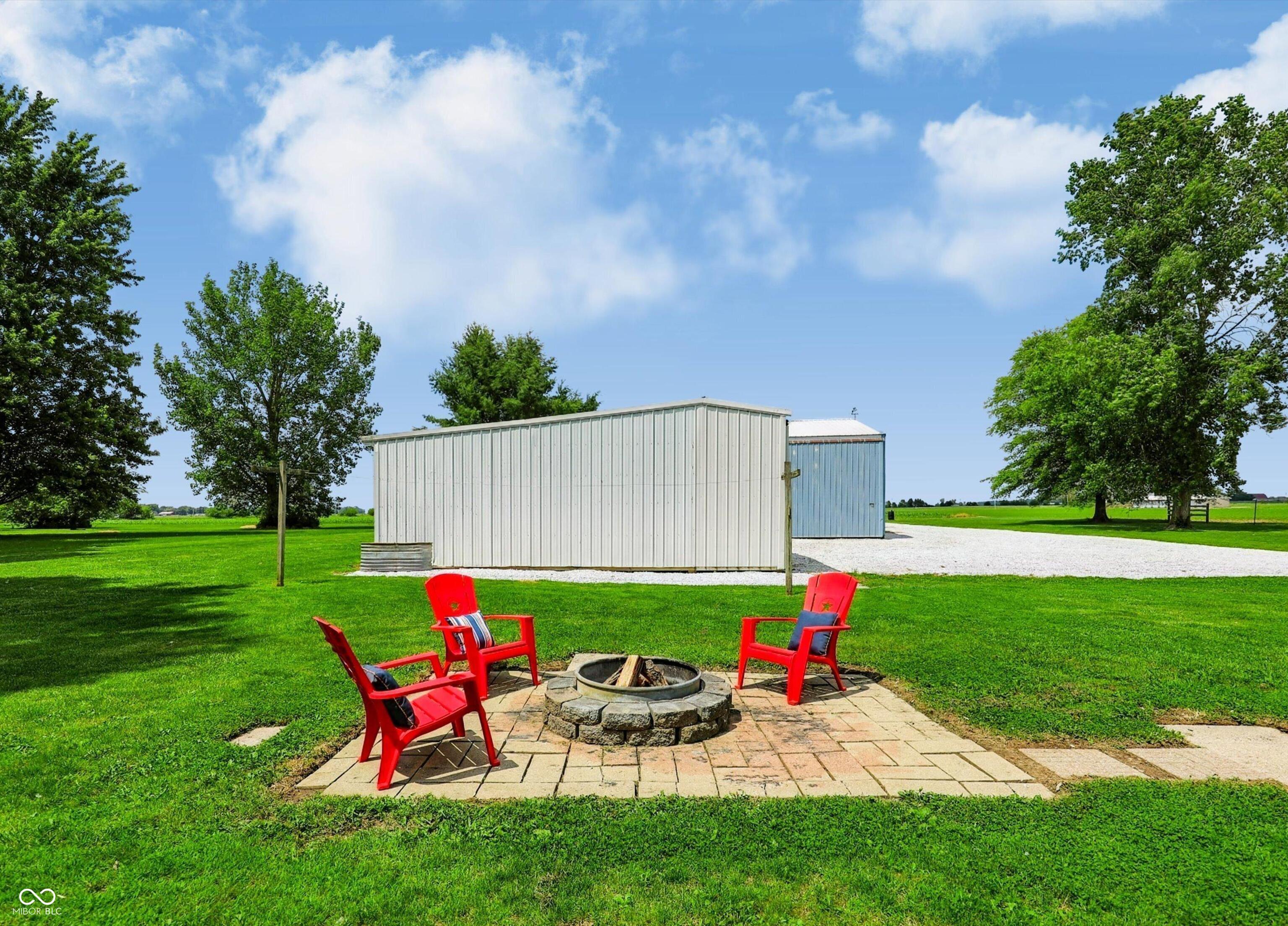 968 East Jefferson Street Tipton, IN 46072 - Photo 4 of 68