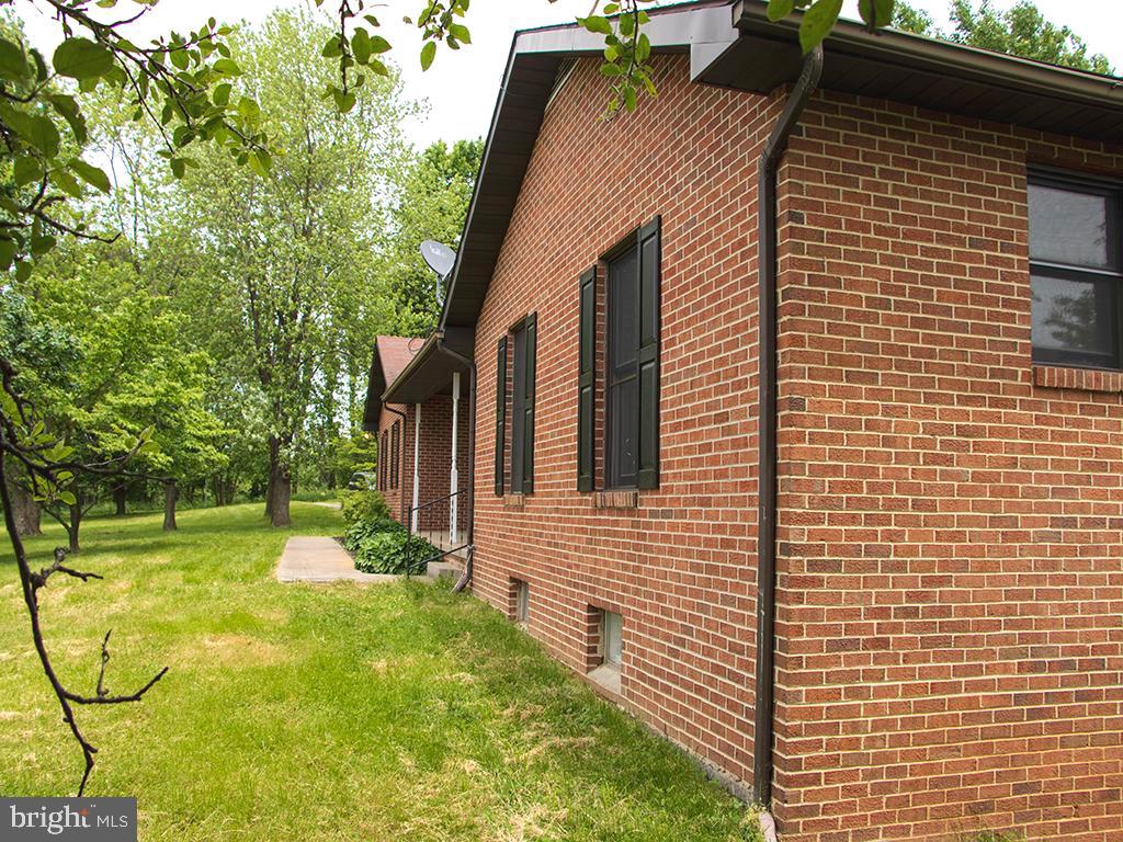 2939 Fry Road Jefferson, MD 21755 - Photo 24 of 31 Front of home