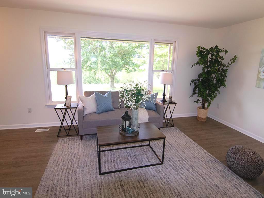 2939 Fry Road Jefferson, MD 21755 - Photo 7 of 31 Large windows allow light to fill the rooms