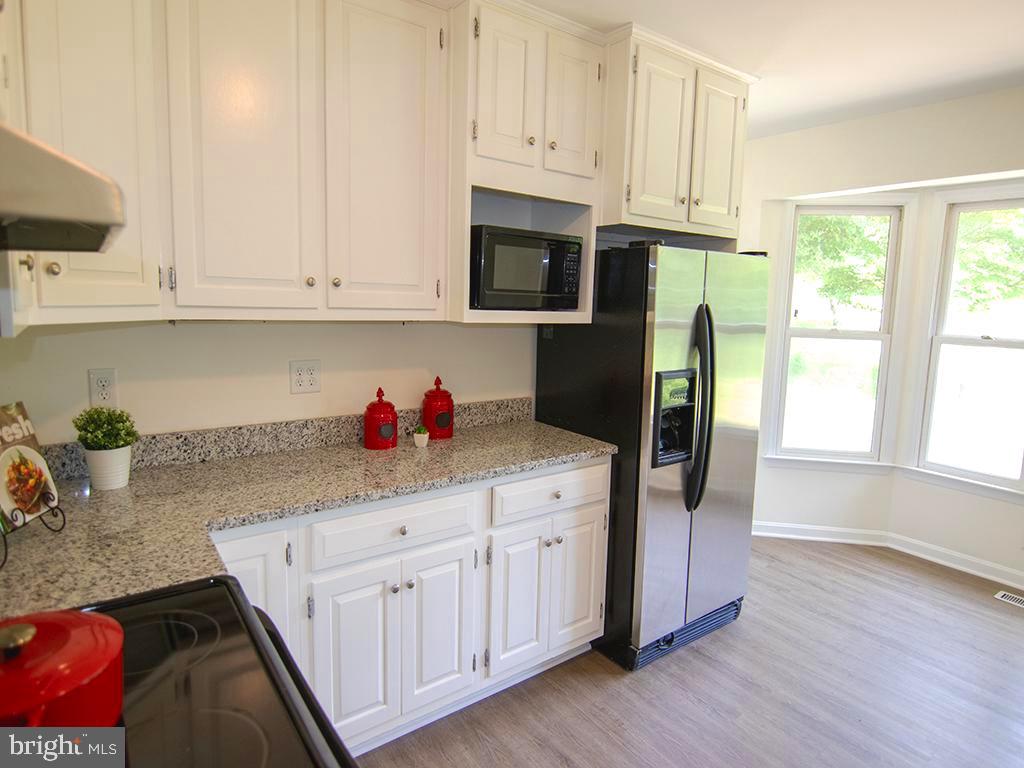 2939 Fry Road Jefferson, MD 21755 - Photo 9 of 31 New Stainless Steel Appliances