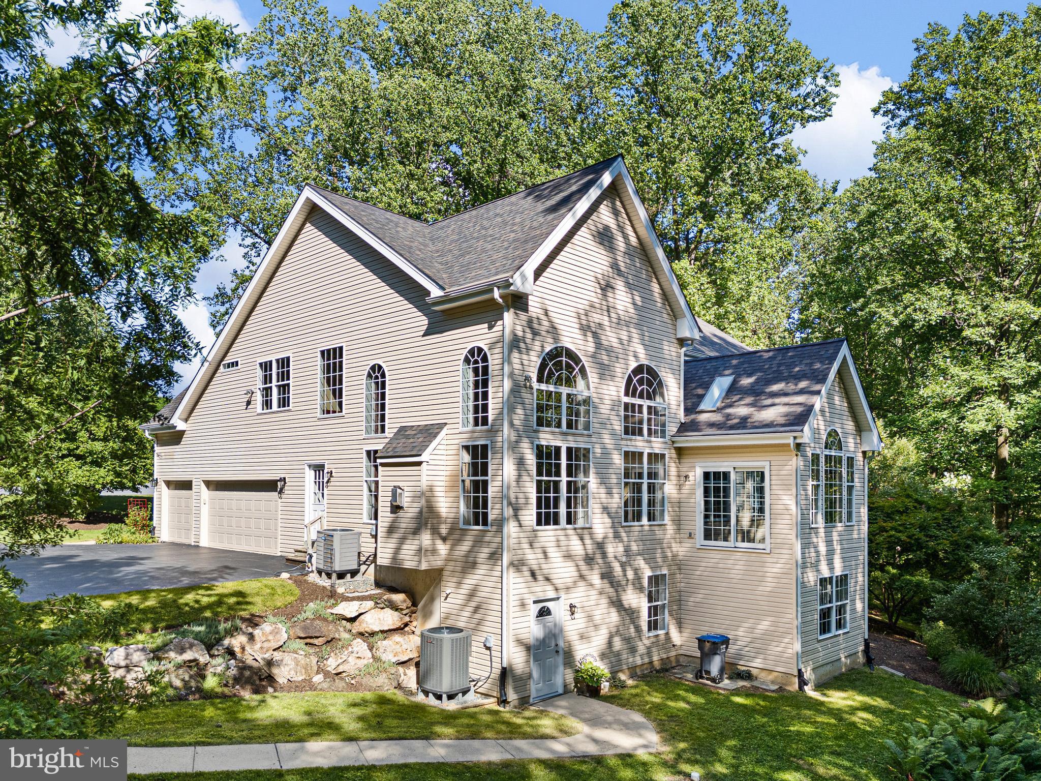 209 Dangina Drive Landenberg, PA 19350 - Photo 41 of 48 Side View