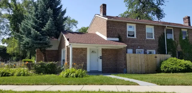 $219,900 | 9150 South Burnside Avenue, Chicago, IL 60619