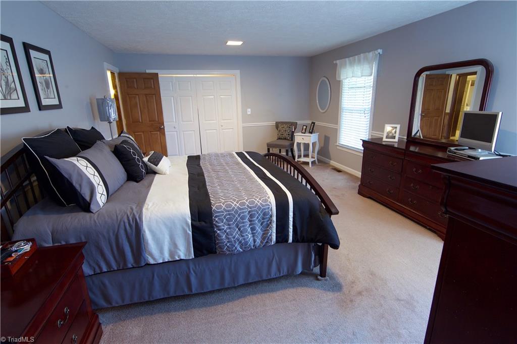 412 Walnut Grove Road Archdale, NC 27263 - Photo 12 of 29 Gallery Image 12