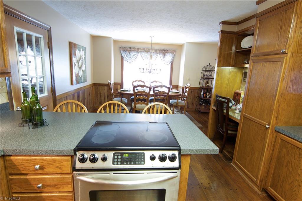 412 Walnut Grove Road Archdale, NC 27263 - Photo 6 of 29 Gallery Image 6