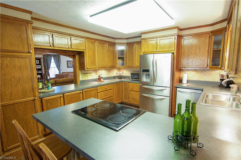 412 Walnut Grove Road Archdale, NC 27263 - Photo 7 of 29 Gallery Image 7