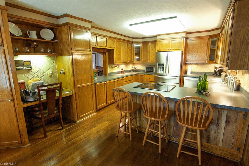 412 Walnut Grove Road Archdale, NC 27263 - Photo 8 of 29 Gallery Image 8