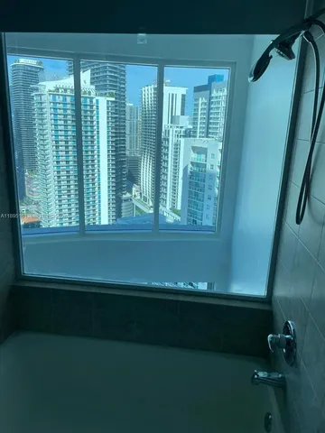 $5,750 | 60 Southwest 13th Street, Unit 3426, Miami, FL 33130