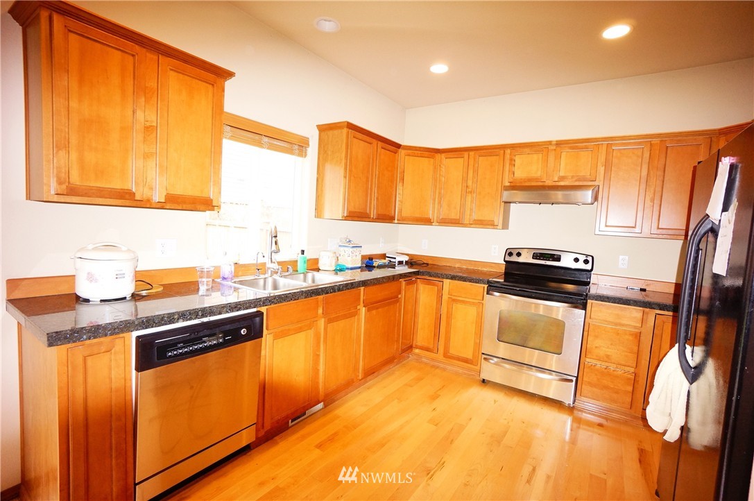127 197th Street Southwest Bothell, WA 98012 - Photo 4 of 14