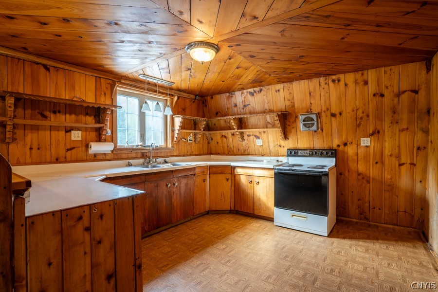 682 Hyder Road Richfield, NY 13439 - Photo 17 of 34