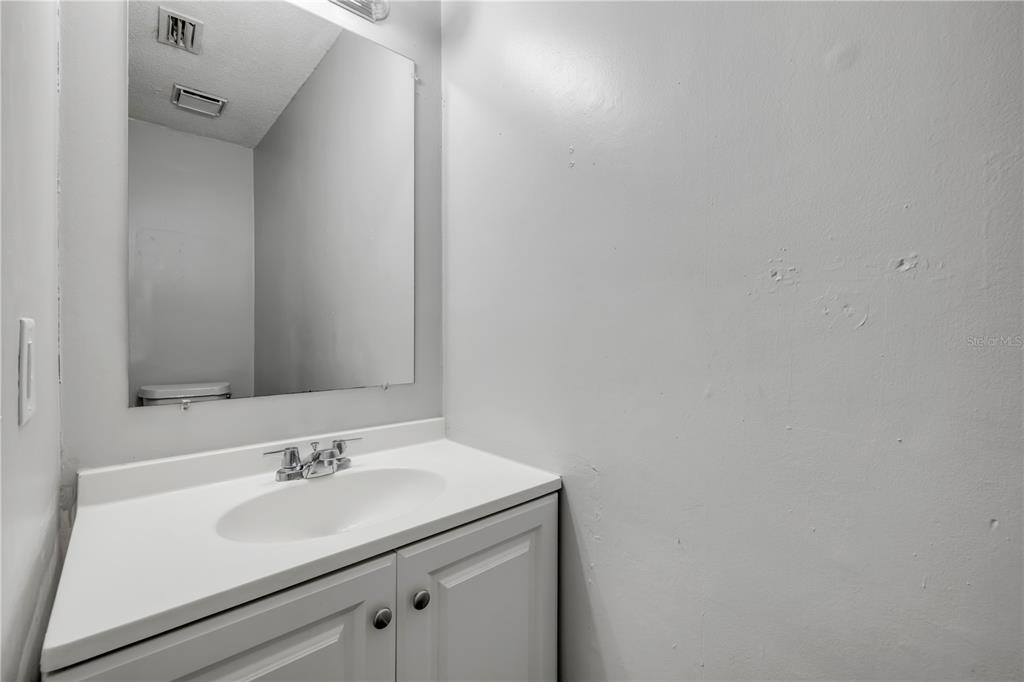 3656 Jackson Street, Unit 11 Port Orange, FL 32129 - Photo 5 of 20