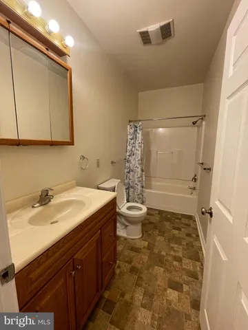 $1,100 | 255 South Potomac Street, Unit 2, Hagerstown, MD 21740