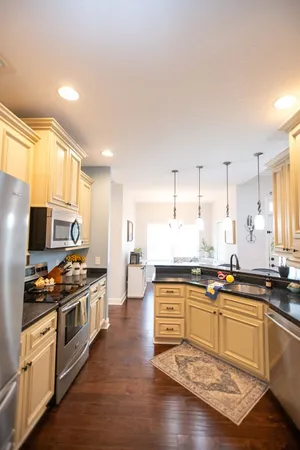 $449,500 | 110 Lake Ridge Drive, Baxley, GA 31513